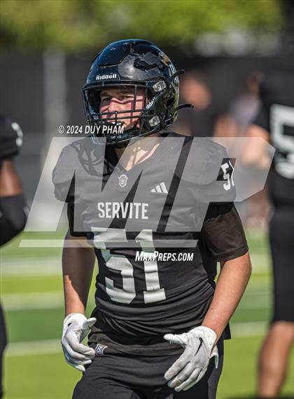 Thumbnail 2 in JSerra Catholic @ Servite photogallery.