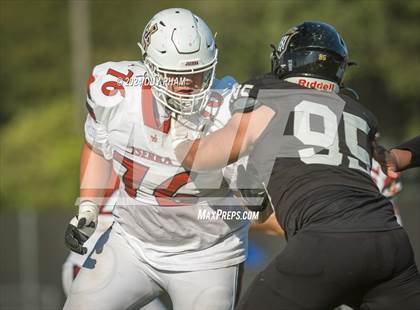 Thumbnail 1 in JSerra Catholic @ Servite photogallery.