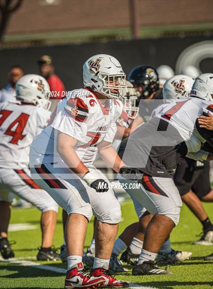 Thumbnail 3 in JSerra Catholic @ Servite photogallery.