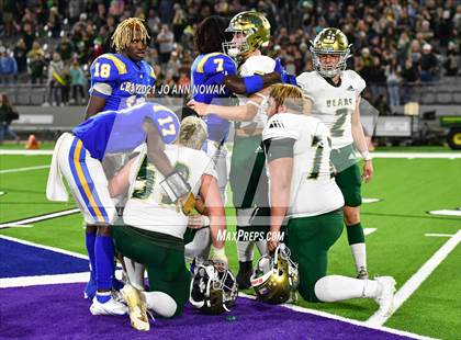 Thumbnail 2 in Little Cypress-Mauriceville vs. Chapel Hill (4A D1 Region III Final) photogallery.