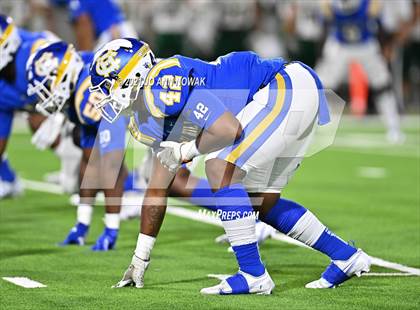 Thumbnail 2 in Little Cypress-Mauriceville vs. Chapel Hill (4A D1 Region III Final) photogallery.