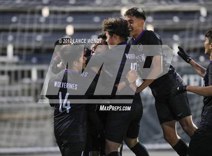 Thumbnail 1 in Air Academy vs. Skyview (CHSAA 4A State Final) photogallery.