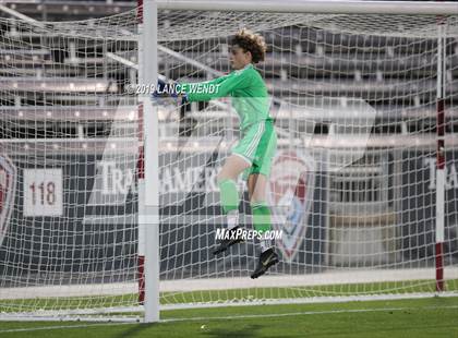 Thumbnail 3 in Air Academy vs. Skyview (CHSAA 4A State Final) photogallery.