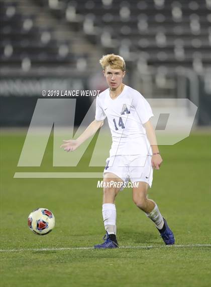 Thumbnail 3 in Air Academy vs. Skyview (CHSAA 4A State Final) photogallery.