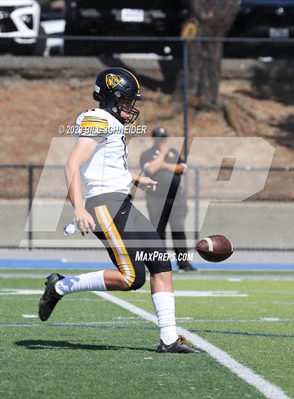 Thumbnail 3 in Bishop O'Dowd @ Marin Catholic photogallery.