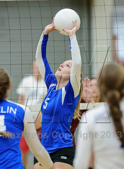 Thumbnail 1 in Whitney @ Rocklin photogallery.