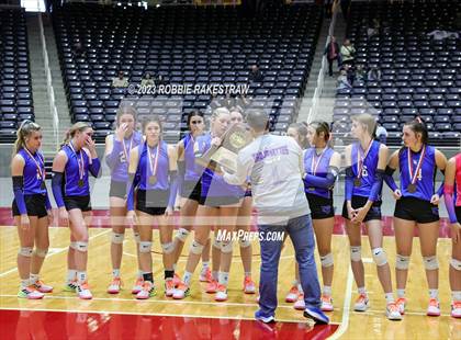 Thumbnail 1 in Windthorst vs. Crawford (UIL 2A Volleyball Semifinal Medal Ceremony) photogallery.