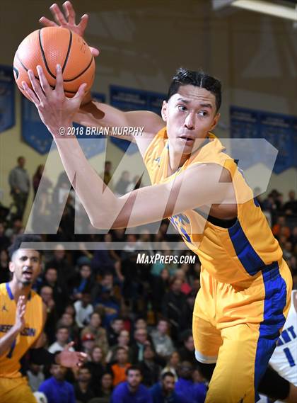 Thumbnail 3 in Grant vs Jefferson (Les Schwab Invitational) photogallery.