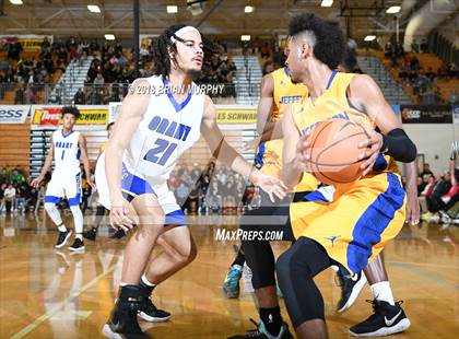 Thumbnail 1 in Grant vs Jefferson (Les Schwab Invitational) photogallery.