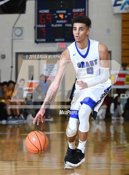 Thumbnail 2 in Grant vs Jefferson (Les Schwab Invitational) photogallery.