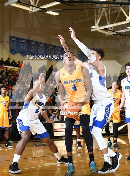 Thumbnail 2 in Grant vs Jefferson (Les Schwab Invitational) photogallery.