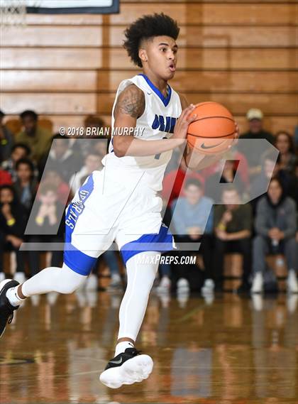 Thumbnail 1 in Grant vs Jefferson (Les Schwab Invitational) photogallery.