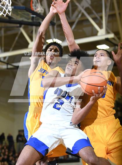Thumbnail 2 in Grant vs Jefferson (Les Schwab Invitational) photogallery.