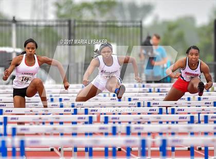 Thumbnail 1 in UIL Regional Track & Field Meet R3 photogallery.