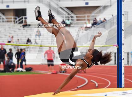 Thumbnail 3 in UIL Regional Track & Field Meet R3 photogallery.