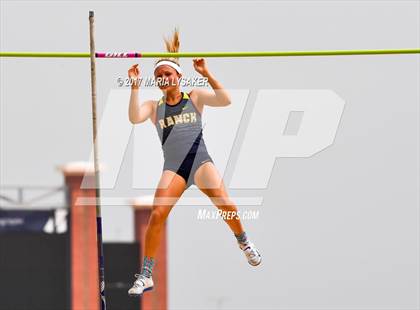 Thumbnail 3 in UIL Regional Track & Field Meet R3 photogallery.