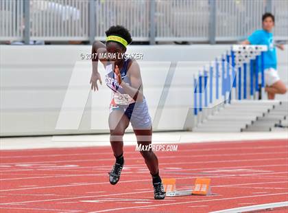 Thumbnail 3 in UIL Regional Track & Field Meet R3 photogallery.