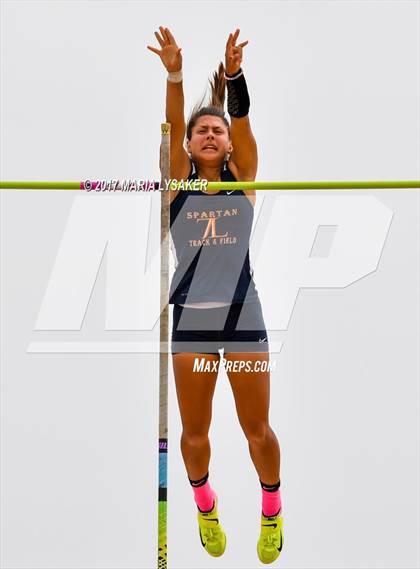 Thumbnail 3 in UIL Regional Track & Field Meet R3 photogallery.
