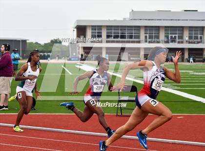 Thumbnail 3 in UIL Regional Track & Field Meet R3 photogallery.