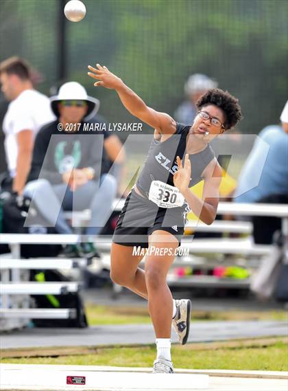Thumbnail 1 in UIL Regional Track & Field Meet R3 photogallery.