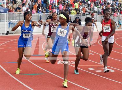 Thumbnail 1 in UIL Regional Track & Field Meet R3 photogallery.