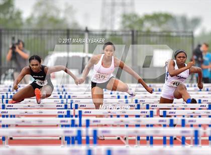 Thumbnail 3 in UIL Regional Track & Field Meet R3 photogallery.