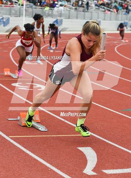 Thumbnail 3 in UIL Regional Track & Field Meet R3 photogallery.
