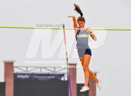 Thumbnail 1 in UIL Regional Track & Field Meet R3 photogallery.