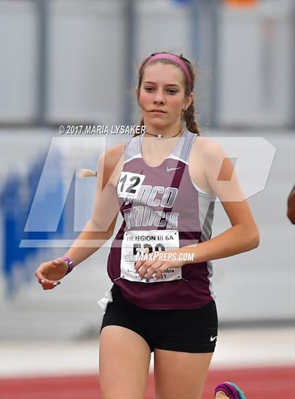 Thumbnail 2 in UIL Regional Track & Field Meet R3 photogallery.
