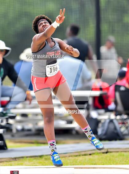 Thumbnail 2 in UIL Regional Track & Field Meet R3 photogallery.