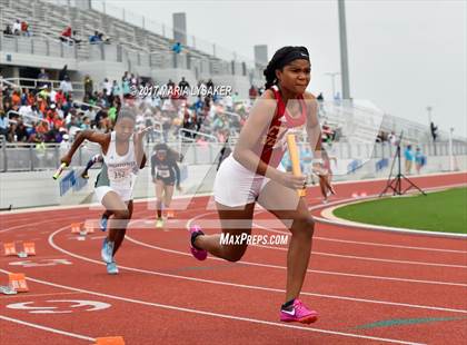 Thumbnail 1 in UIL Regional Track & Field Meet R3 photogallery.
