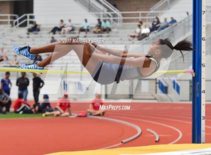 Thumbnail 3 in UIL Regional Track & Field Meet R3 photogallery.