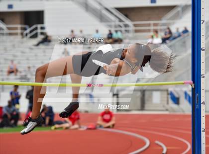 Thumbnail 2 in UIL Regional Track & Field Meet R3 photogallery.