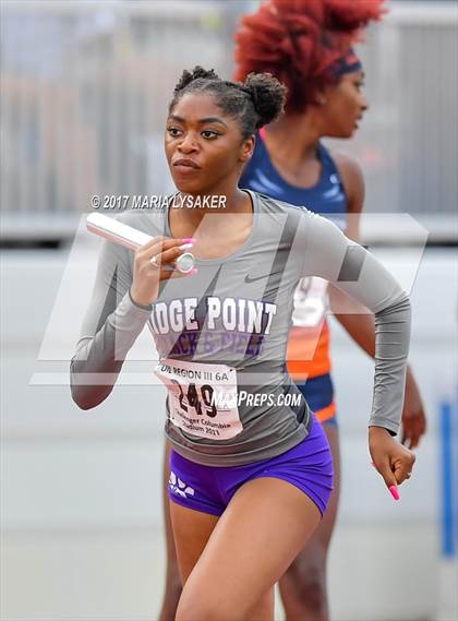 Thumbnail 1 in UIL Regional Track & Field Meet R3 photogallery.