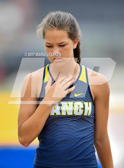 Thumbnail 1 in UIL Regional Track & Field Meet R3 photogallery.