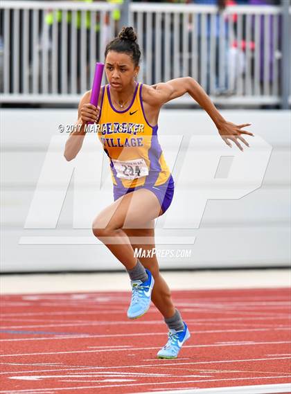 Thumbnail 2 in UIL Regional Track & Field Meet R3 photogallery.