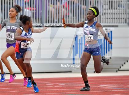 Thumbnail 2 in UIL Regional Track & Field Meet R3 photogallery.