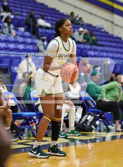 Thumbnail 1 in DeSoto vs. Shoemaker (UIL 6A Bi-District) photogallery.