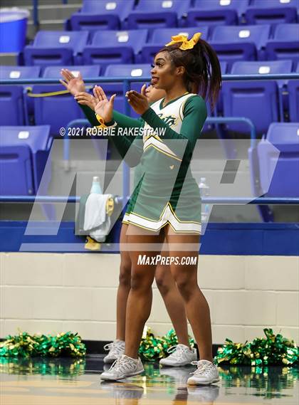Thumbnail 1 in DeSoto vs. Shoemaker (UIL 6A Bi-District) photogallery.