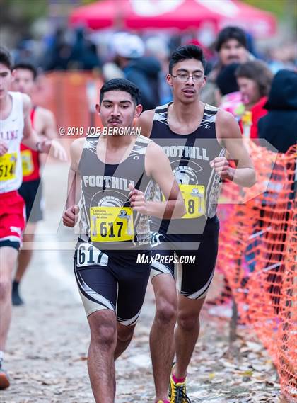 Thumbnail 1 in CIF State Cross Country Championships (Boys D3 Race) photogallery.