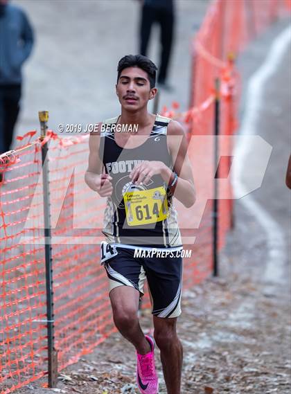 Thumbnail 2 in CIF State Cross Country Championships (Boys D3 Race) photogallery.