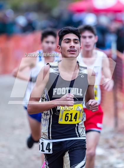 Thumbnail 1 in CIF State Cross Country Championships (Boys D3 Race) photogallery.