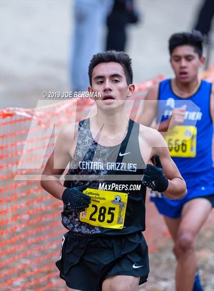 Thumbnail 1 in CIF State Cross Country Championships (Boys D3 Race) photogallery.