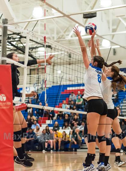Thumbnail 2 in Archbishop Mitty vs. Los Altos (CIF CCS D2 Final) photogallery.
