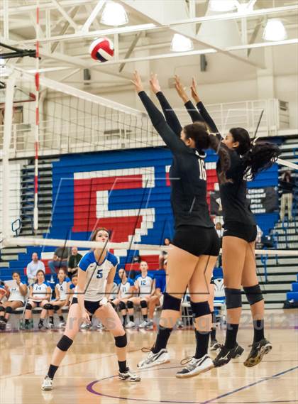 Thumbnail 1 in Archbishop Mitty vs. Los Altos (CIF CCS D2 Final) photogallery.