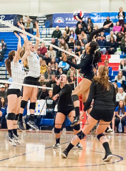 Thumbnail 1 in Archbishop Mitty vs. Los Altos (CIF CCS D2 Final) photogallery.