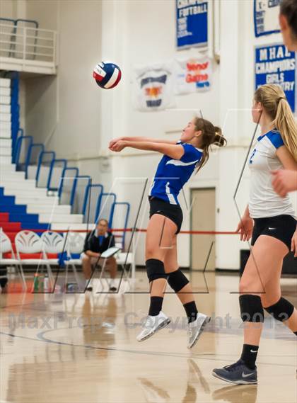 Thumbnail 3 in Archbishop Mitty vs. Los Altos (CIF CCS D2 Final) photogallery.