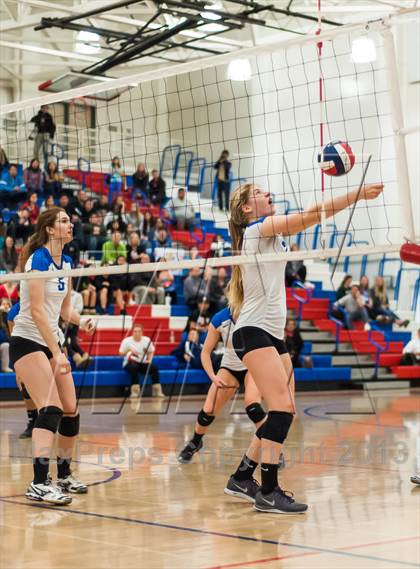 Thumbnail 1 in Archbishop Mitty vs. Los Altos (CIF CCS D2 Final) photogallery.