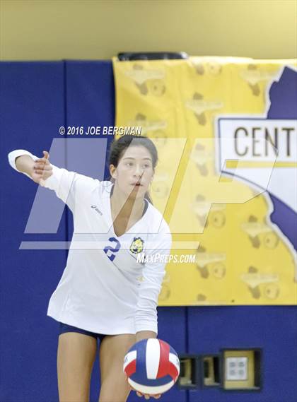 Thumbnail 3 in Garces Memorial vs. Exeter (CIF D2 Central Section Final) photogallery.