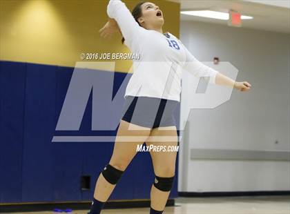 Thumbnail 2 in Garces Memorial vs. Exeter (CIF D2 Central Section Final) photogallery.